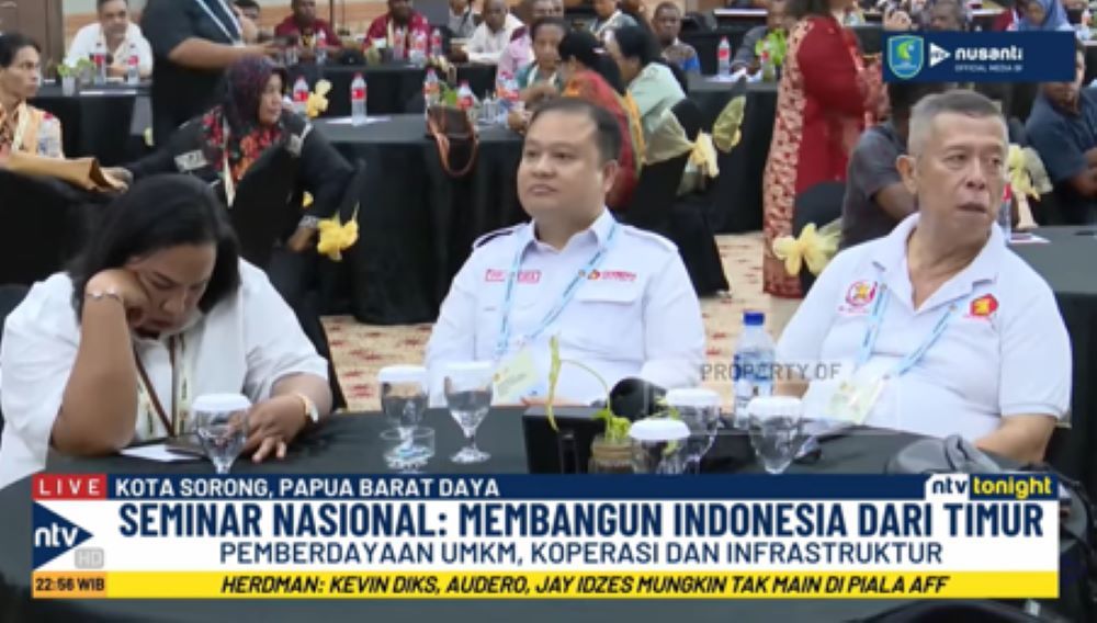 Bendahara Umum PP Gekira Dimpos Tampubolon (tengah) turut menghadiri seminar nasional Partai Gerindra di Kota Sorong