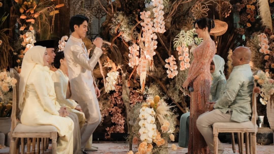 Momen lamaran El Rumi dan Syifa Hadju <b>(Instagram)</b>