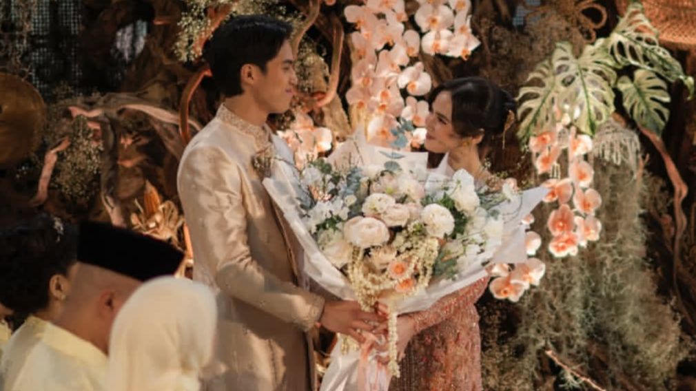Momen lamaran El Rumi dan Syifa Hadju <b>(Instagram)</b>