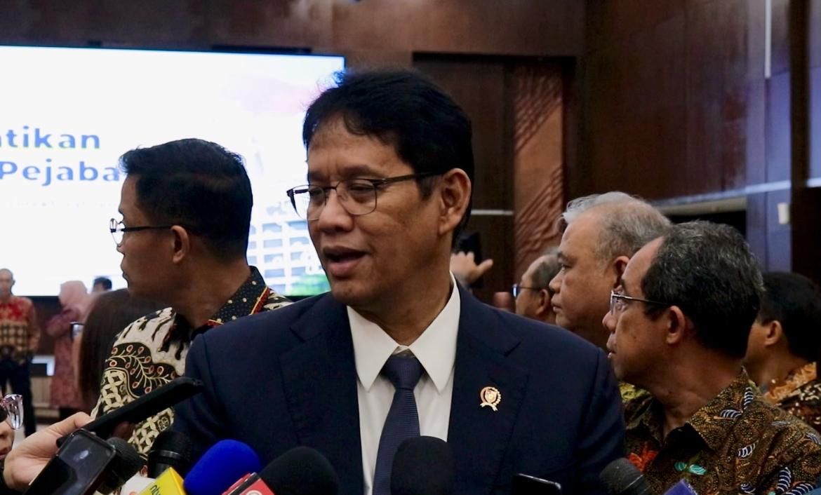 Menteri Keuangan (Menkeu) Purbaya Yudhi Sadewa menilai pengajuan Wakil Menteri Keuangan Thomas Djiwandono sebagai Calon Deputi Gubernur Bank Indonesia (BI) bukan alasan utama dari perlemahan nilai tukar rupiah. <b>(Ntvnews.id-Muslimin Trisyuliono)</b>