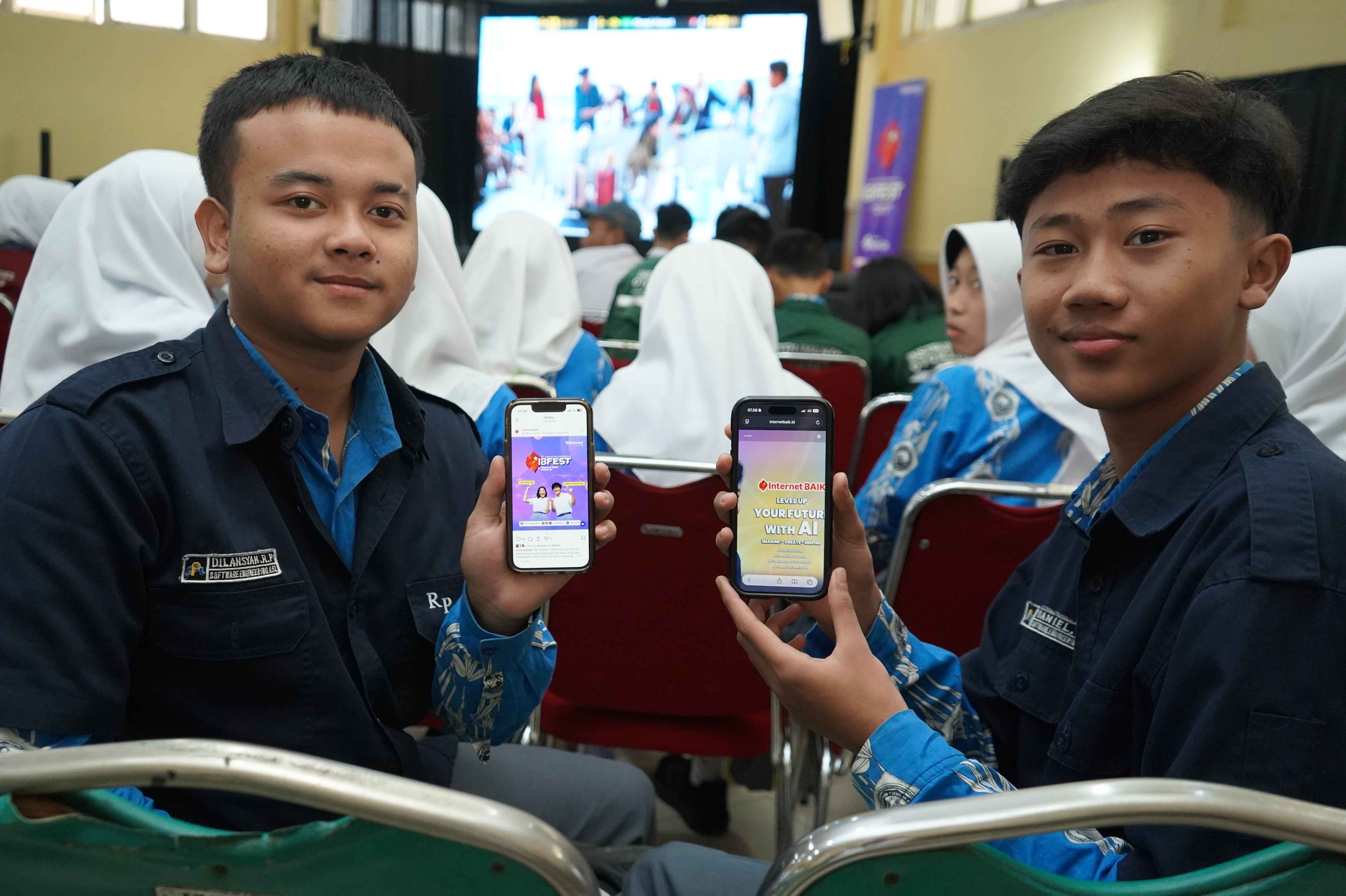 Telkomsel kembali menghadirkan Internet BAIK Festival (IBFEST) Series 10 bertema &ldquo;Level Up The Future with AI&rdquo; di 4 kota. SMK Negeri 1 Cimahi terpilih menjadi sekolah pertama diadakannya IBFEST Series 10(21 Januari 2026). <b>(Telkomsel)</b>