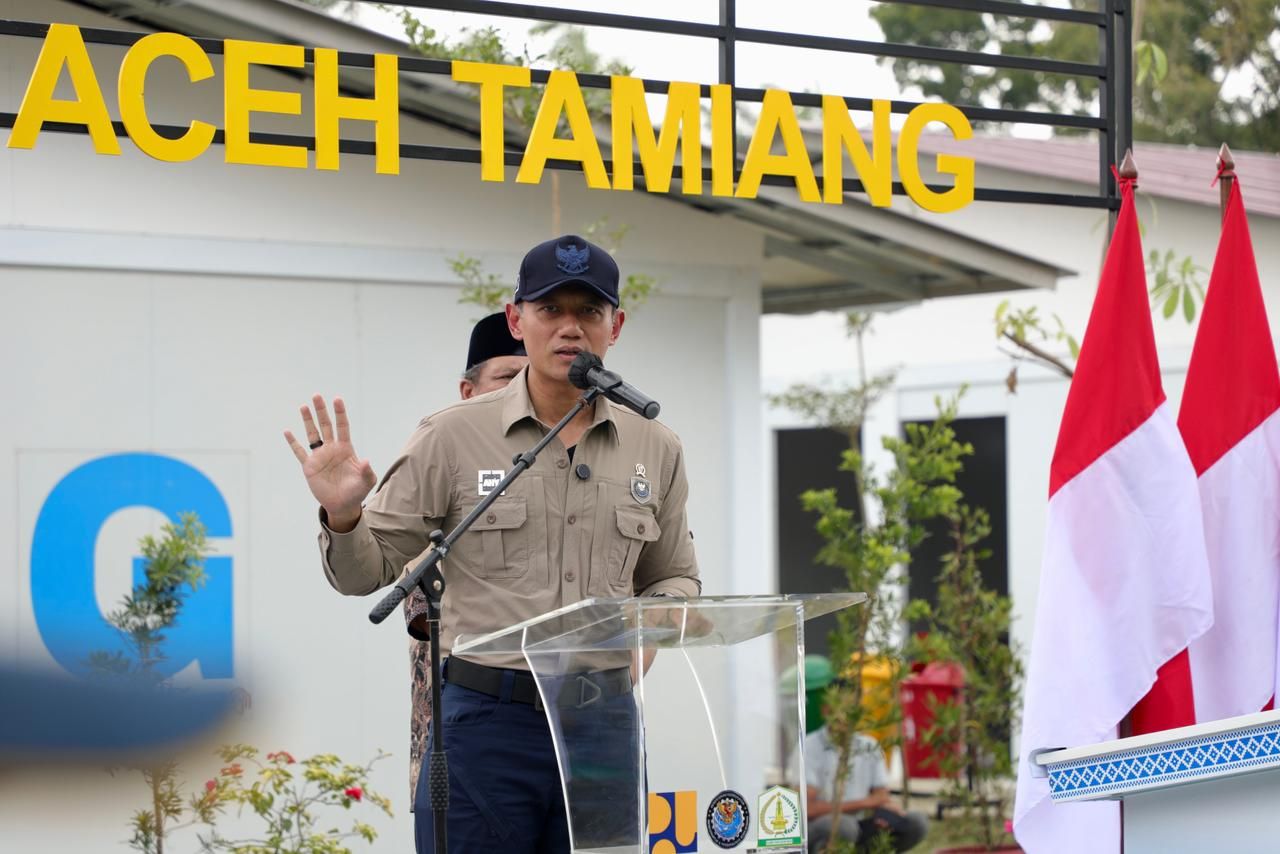 Menteri Koordinator Bidang Infrastruktur dan Pembangunan Kewilayahan, Agus Harimurti Yudhoyono (AHY), di Kabupaten Aceh Tamiang, Kamis, 22 Januari 2026. <b>(kemenkoinfra)</b>
