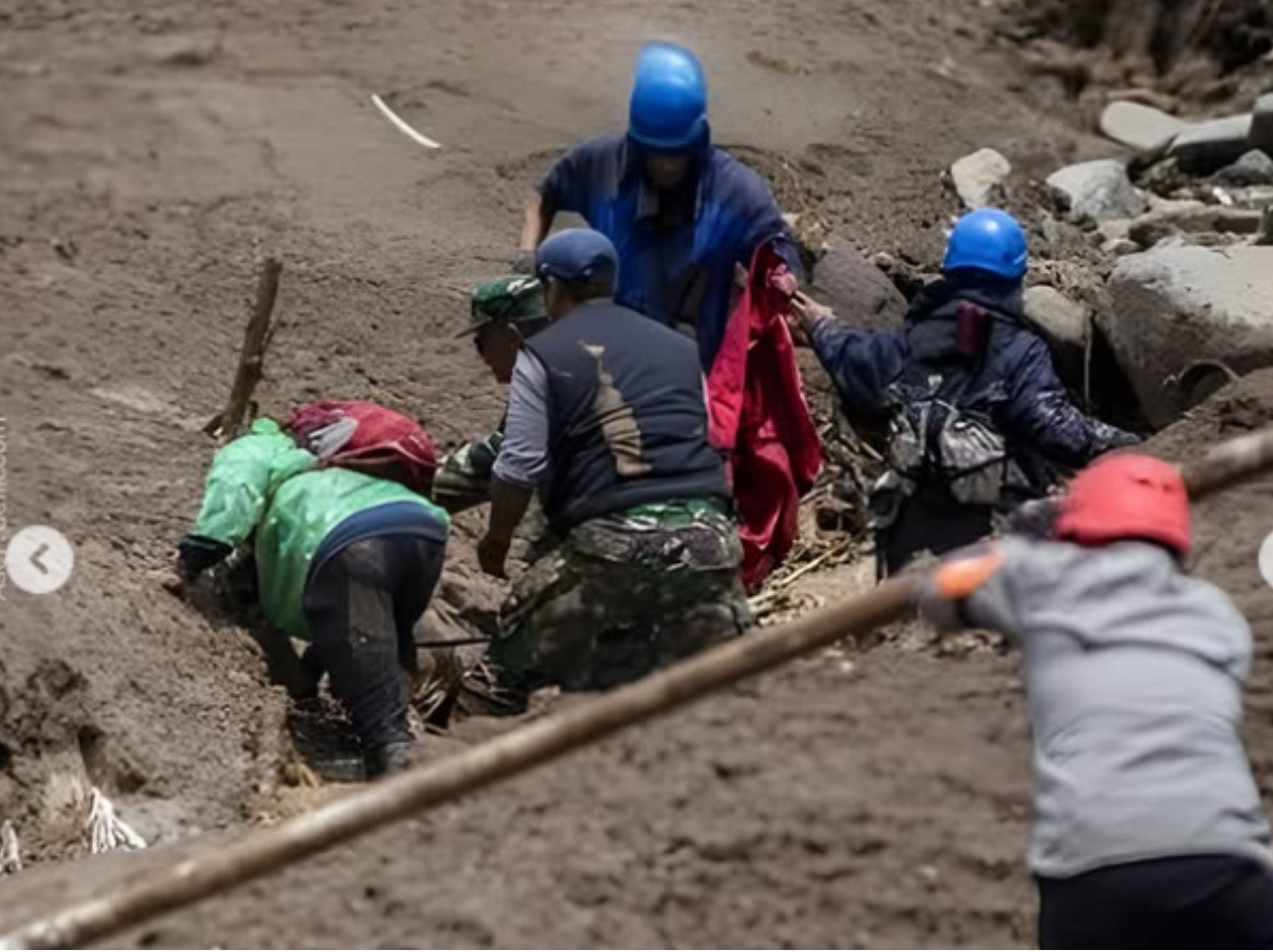 Update Bencana Longsor Bandung Barat: 8 Jiwa Meninggal Dunia, 82 Orang Hilang <b>(info cimahi)</b>