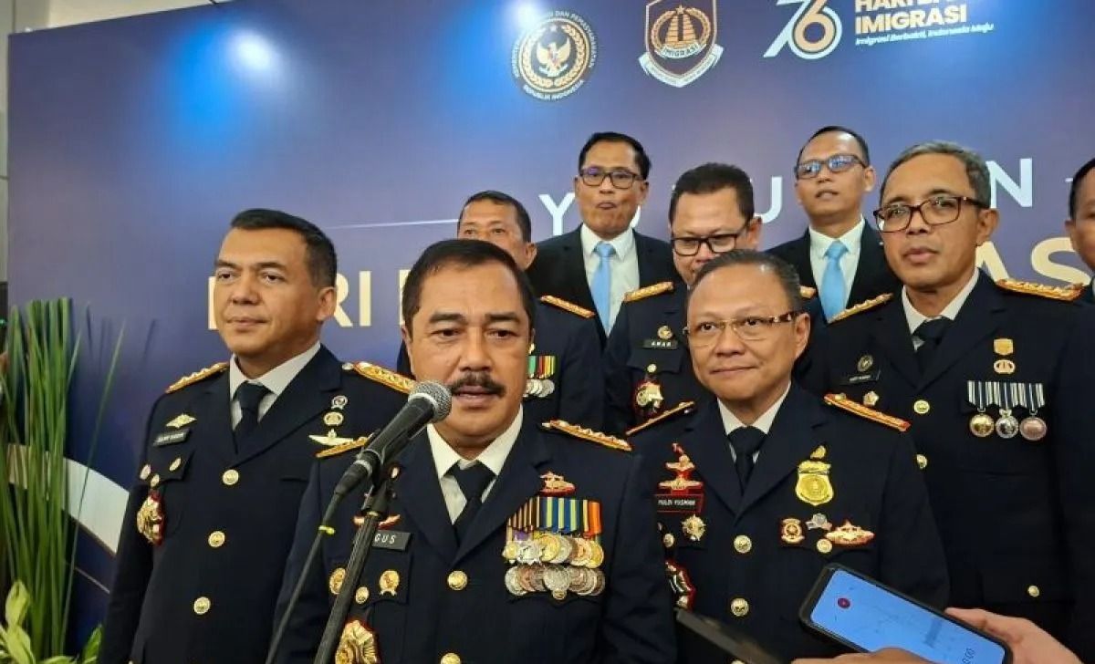 Menteri Imigrasi dan Pemasyarakatan Agus Andrianto memberikan keterangan pers dalam acara Hari Bakti Imigrasi ke 76 di Kampus Poltekpin Tangerang, Senin, 26 Januari 2026. ANTARA/Irfan <b>(Antara)</b>