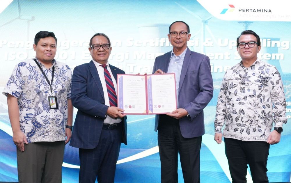 PT Pertamina Trans Kontinental (PTK) menorehkan capaian strategis dengan meraih Sertifikasi ISO 50001 Energy Management System (EnMS) untuk lingkup kantor dan kapal setelah melalui rangkaian implementasi sepanjang tahun 2025 hingga memperoleh sertifikasi pada Kuartal I 2026. (Foto: Dok/Istimewa)