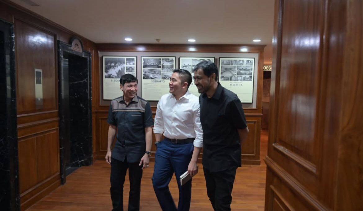 Gubernur Aceh Muzakir Manaf atau yang akrab disapa Mualem melakukan pertemuan dengan Sekretaris Kabinet (Seskab) Teddy Indra Wijaya di Kantor Sekretariat Kabinet <b>(Istimewa)</b>