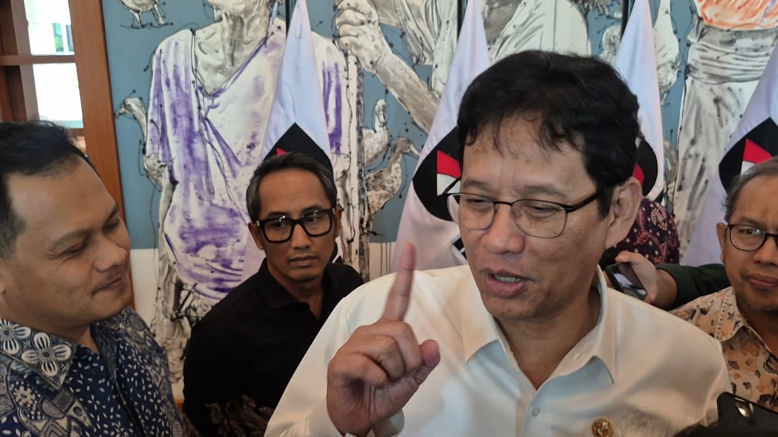 Menteri Keuangan (Menkeu) Purbaya Yudhi Sadewa menyampaikan bahwa saat ini waktu yang tepat bagi investor untuk membeli saham.  <b>(Ntvnews.id-Muslimin Trisyuliono)</b>