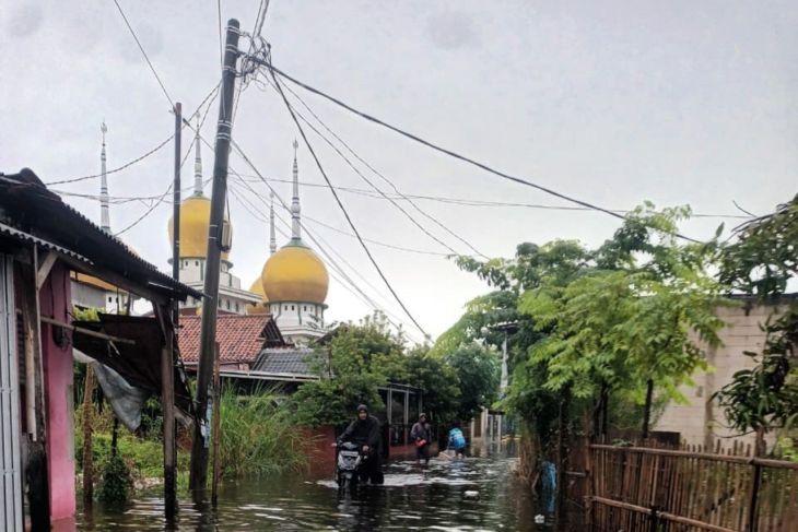 Kondisi banjir di Kampung Tambun Sungai Angke, Tarumajaya, Bekasi, pada Jumat, 30 Januari 2026. (ANTARA/HO-Dokumentasi Pribadi) <b>(Antara)</b>