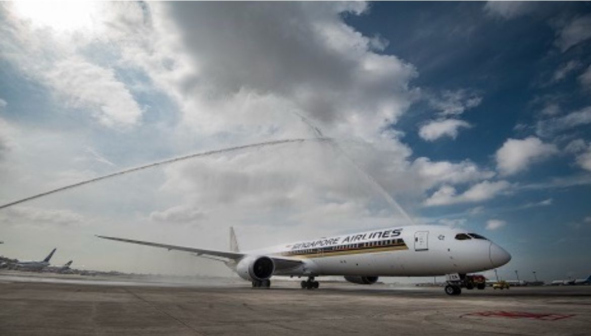 Boeing 787-10 in Singapore Airlines livery <b>(Singapore Airlines)</b>