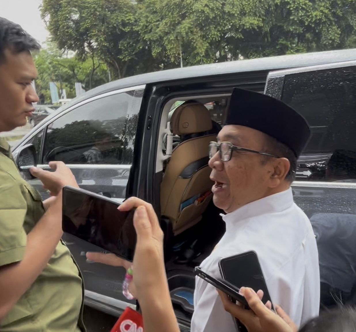 Menteri Koordinator Bidang Pembangunan Manusia dan Kebudayaan (Menko PMK) Pratikno <b>(NTVnews)</b>