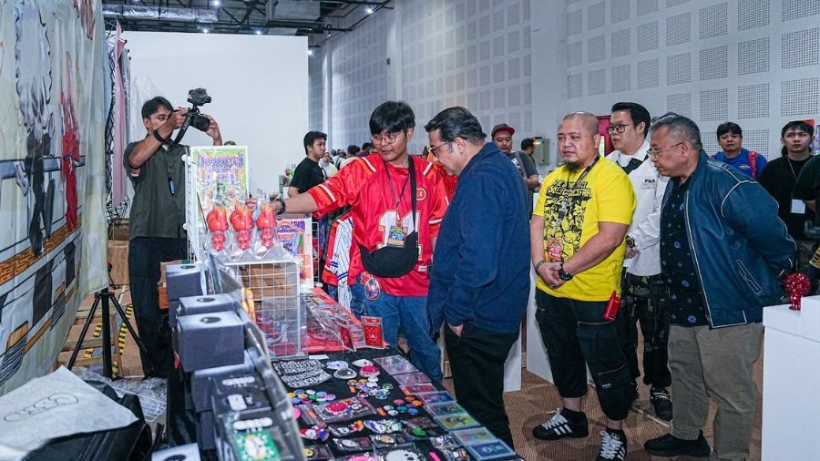 Menteri Ekonomi Kreatif/Kepala Badan Ekonomi Kreatif (Ekraf) Teuku Riefky Harsya, hadir dalam penyelenggaraan The Jakarta Toys and Comics Fair (JTCAF) 2026 di Kartika Expo Center, Jakarta, pada 31 Januari. <b>(Dok.Ekraf)</b>