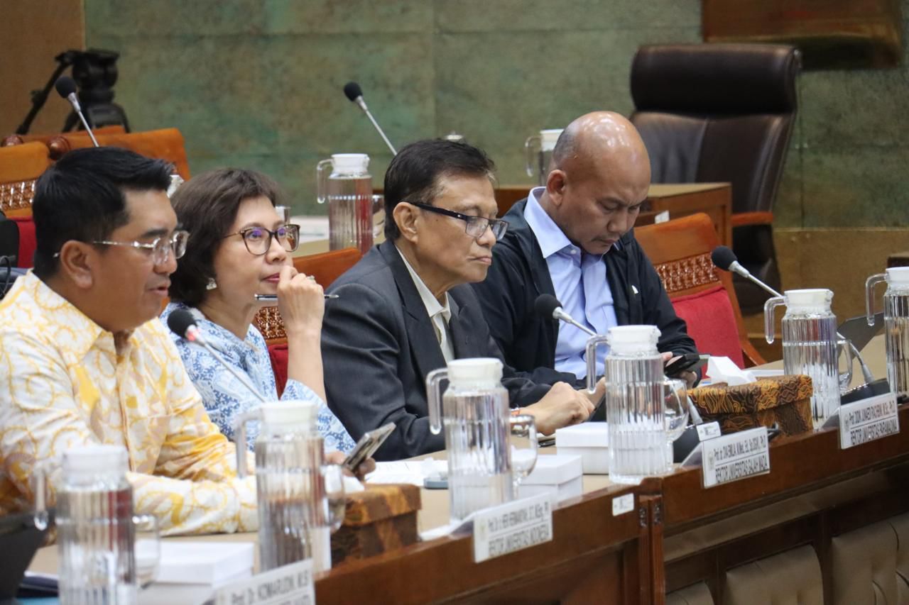 Rektor Universitas Paramadina, Prof Didik J Rachbini usai rapat dengan DPR, Selasa, 10 Februari 2026.  <b>(Dok. Pribadi)</b>