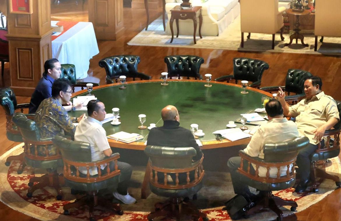 Presiden Prabowo Subianto memanggil sejumlah menteri terkait bidang ekonomi ke kediaman pribadinya di Hambalang, Bogor <b>(Istimewa)</b>