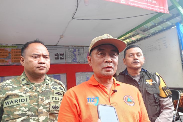 Lurah Bidara Cina, Suhartono di Kantor Lurah, Jakarta Timur, Jumat, 20 Februari 2026. ANTARA/Siti Nurhaliza <b>(Antara)</b>