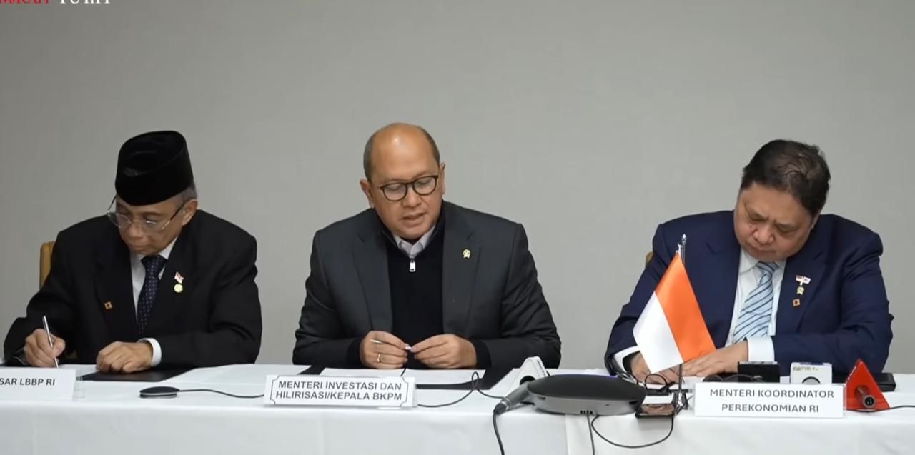 Menteri Investasi dan Hilirisasi/Kepala BKPM sekaligus CEO Danantara Rosan Roeslani memastikan Indonesia akan melanjutkan rencana pembelian 50 unit pesawat Boeing.  