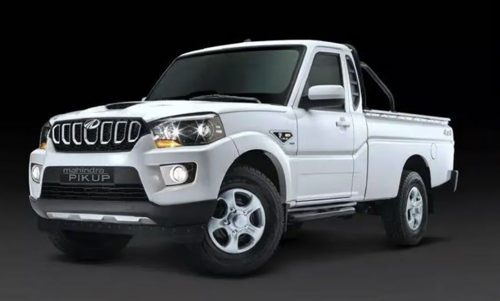 Mobil pickup direncanakan akan diimpor dari India untuk digunakan dalam program Koperasi Merah Putih. (Foto: Istimewa) 