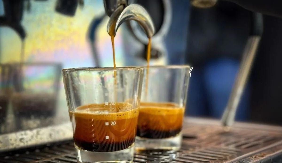 Ilustrasi - Kopi Americano yang diseduh menggunakan mesin kopi. ANTARA/Pamela Sakina/am. <b>(Istimewa)</b>