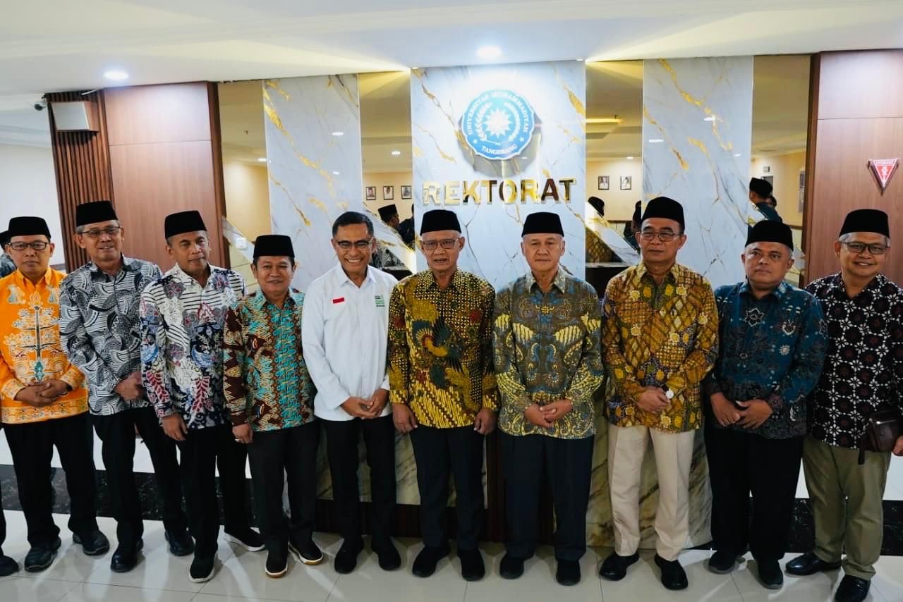 YMSM juga menyerahkan lebih dari 1.000 mushaf Alquran kepada PP Muhammadiyah. <b>(Istimewa)</b>