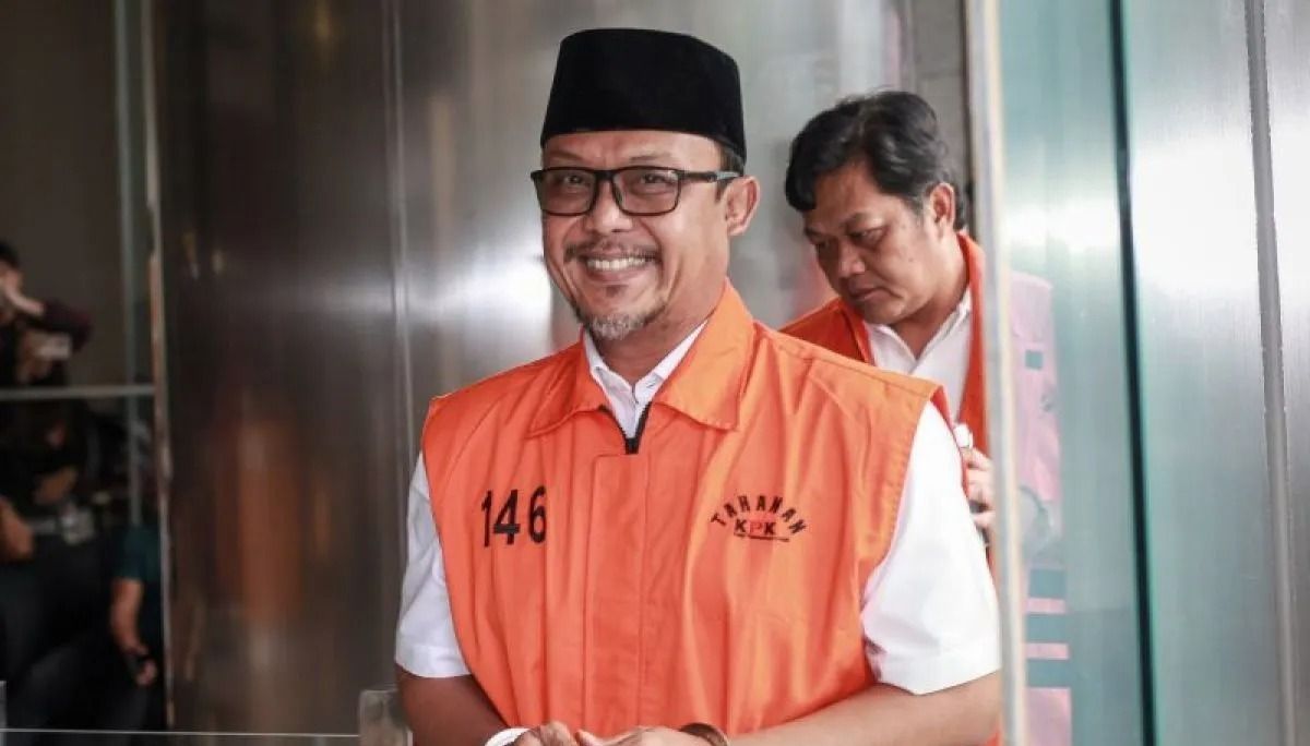 Tersangka kasus dugaan suap dan gratifikasi Ardito Wijaya tiba untuk menjalani pemeriksaan di Gedung Merah Putih KPK, Jakarta, Kamis, 5 Februari 2026. <b>(Antara)</b>