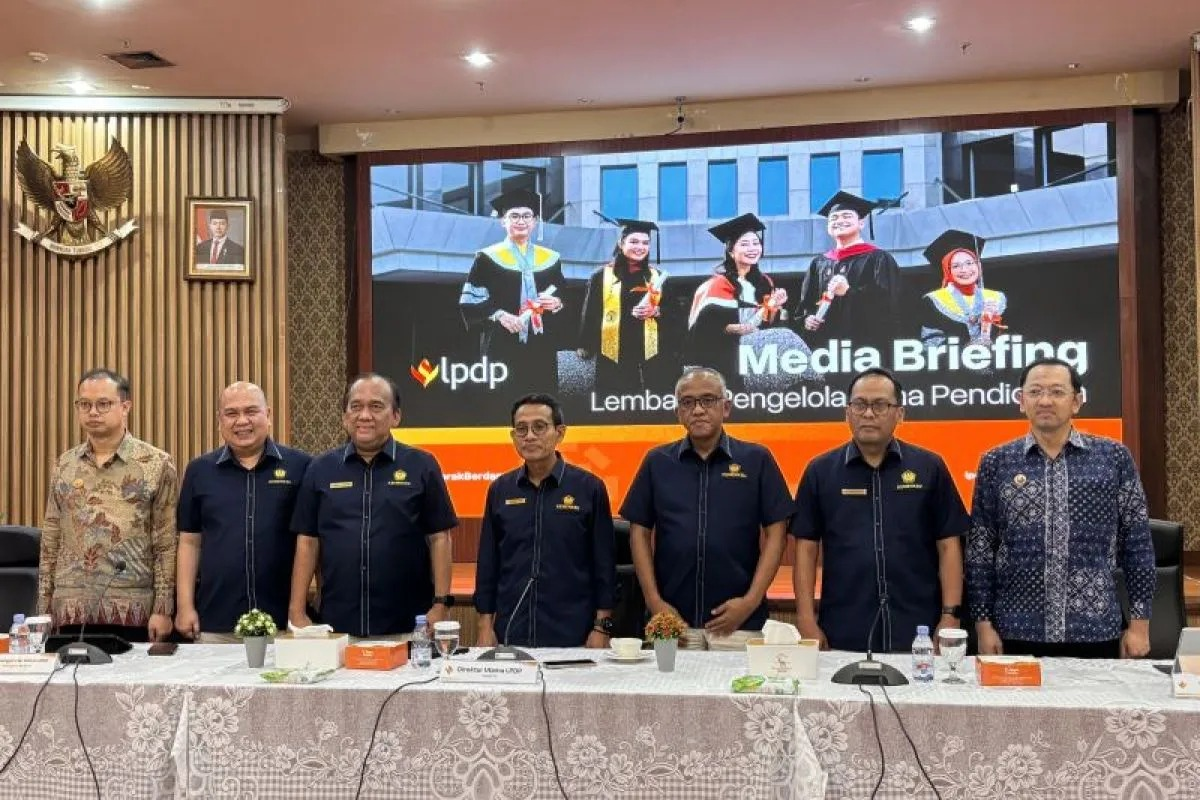 Lembaga Pengelola Dana Pendidikan (LPDP) menggelar taklimat media di kantor Kementerian Keuangan, Jakarta, Rabu 25 Februari 2026 malam. ANTARA/Imamatul Silfia. <b>(Antara)</b>