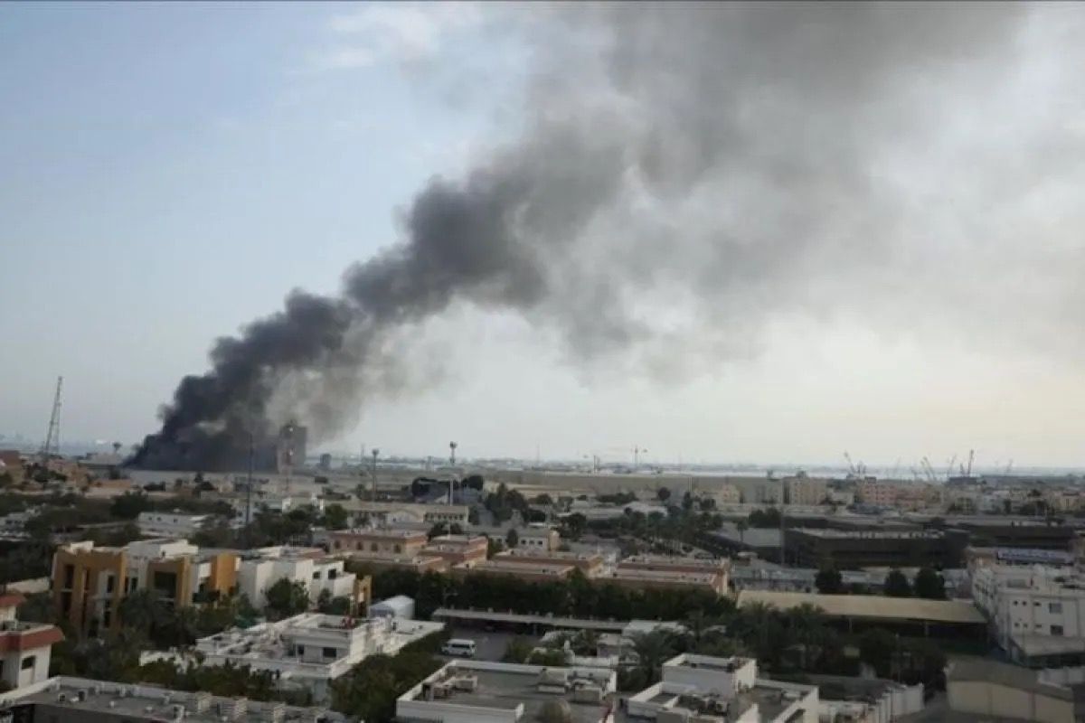 Ilustrasi serangan Iran ke sejumlah pangkalan militer Amerika Serikat di kawasan Teluk. <b>(Anadolu)</b>