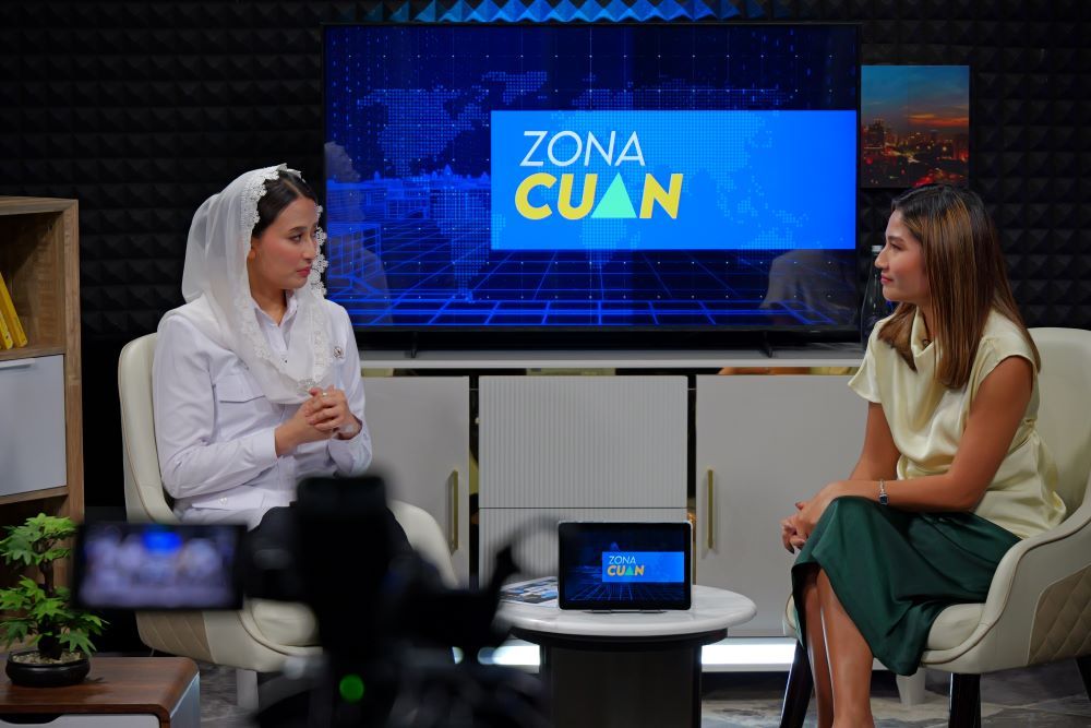 Wamendag Dyah Roro Esti Widya Putri bersama host Maria Anneke dalam segmen khusus Zona Cuan