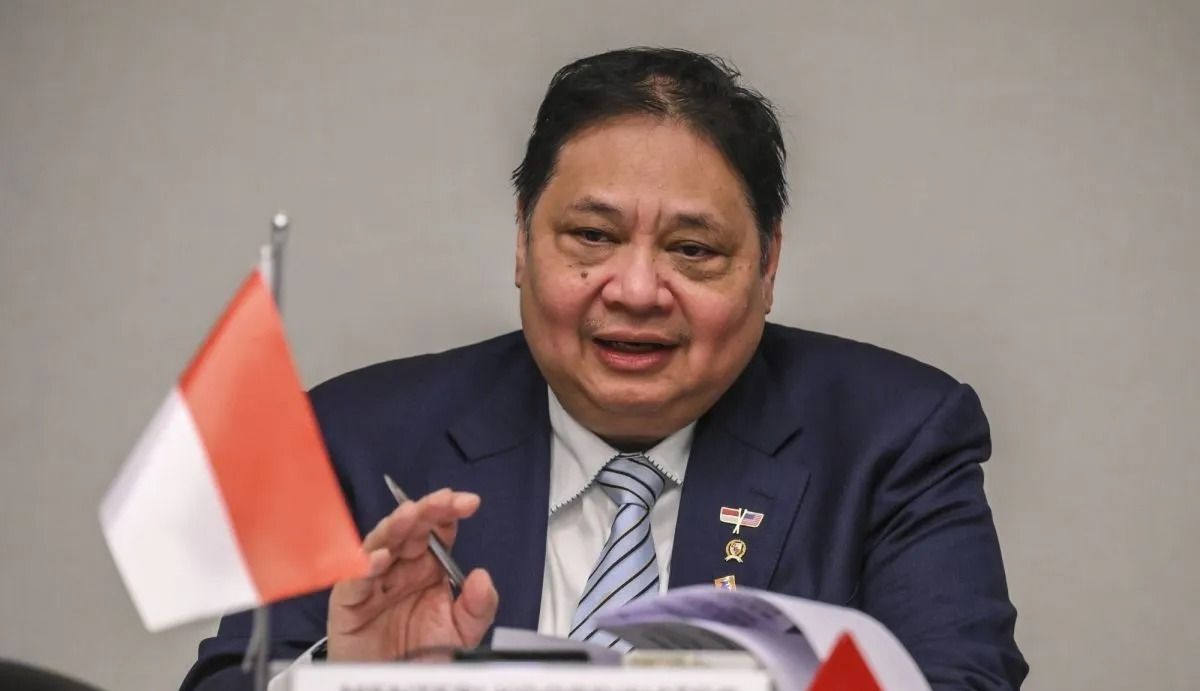 Menko Perekonomian Airlangga Hartarto menyampaikan keterangan pers terkait perjanjian perdagangan timbal balik Indonesia-AS di Washington DC, Amerika Serikat, Kamis, 19 Februari 2026. Pemerintah Indonesia-AS resmi menandatangani perjanjian perdaganga <b>(Antara)</b>