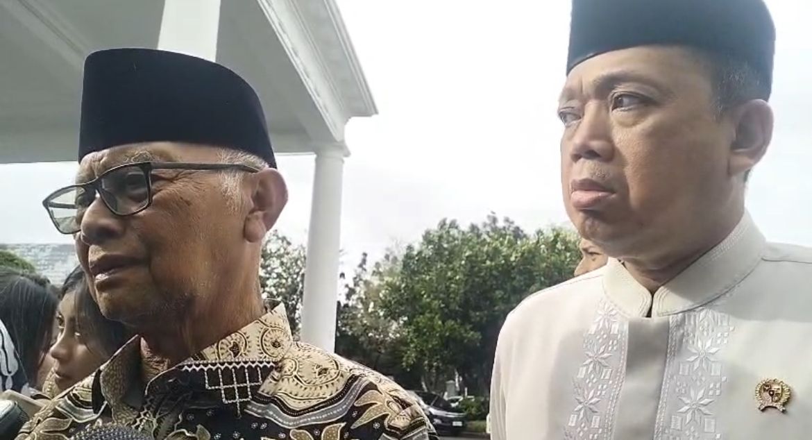 Sejumlah pimpinan organisasi Islam terlihat mendatangi Kompleks Istana Kepresidenan di Jakarta untuk menghadiri undangan buka puasa bersama yang diselenggarakan Presiden Prabowo Subianto <b>(NTVnews)</b>