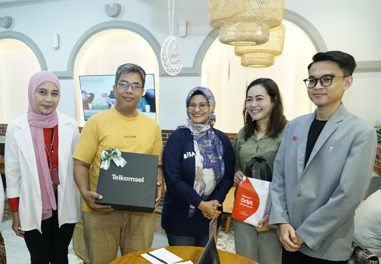 CEO TelkomGroup Tinjau Kesiapan Infrastruktur dan Layanan Digital Jelang Idulfitri <b>(Telkom)</b>