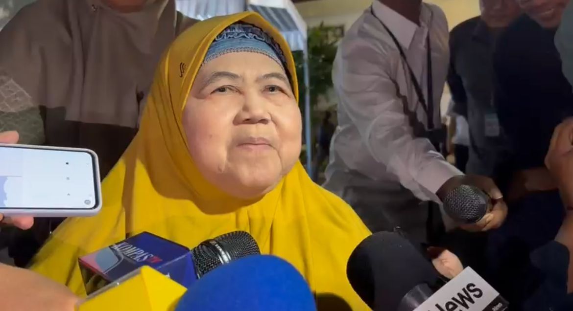 Pendakwah Dedeh Rosidah yang lebih dikenal dengan sapaan Mamah Dedeh <b>(NTVnews)</b>