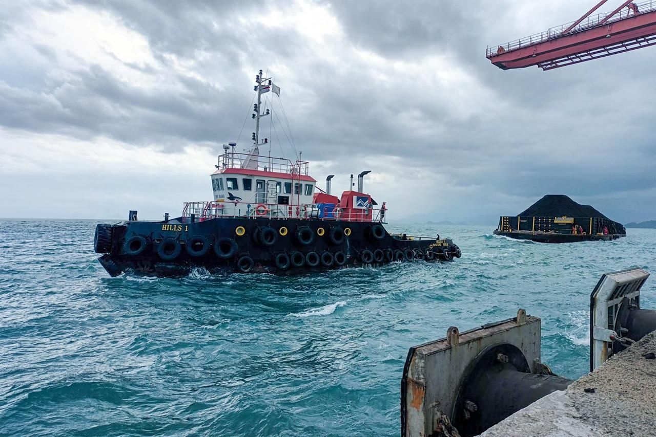 Pengiriman Batubara ke PLTU Sebalang Lampung menggunakan Vessel Tug Boat HILLS 1 <b>(Istimewa)</b>