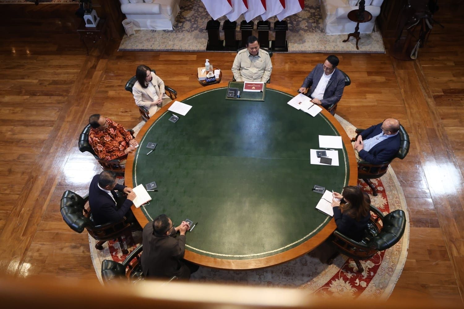 Presiden Prabowo Subianto saat berdialog dengan sejumlah tokoh. 