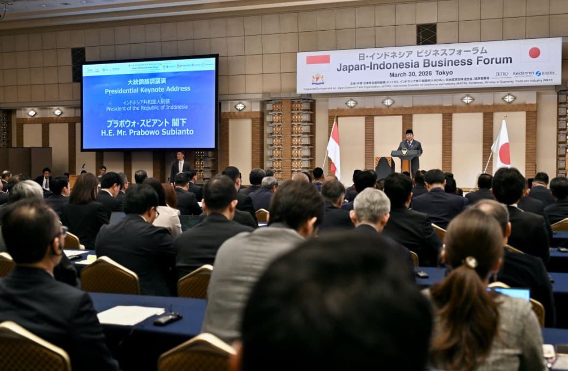 Prabowo Subianto menghadiri Forum Bisnis Indonesia-Jepang yang digelar di Imperial Hotel Tokyo <b>(Sekretaris Presiden)</b>