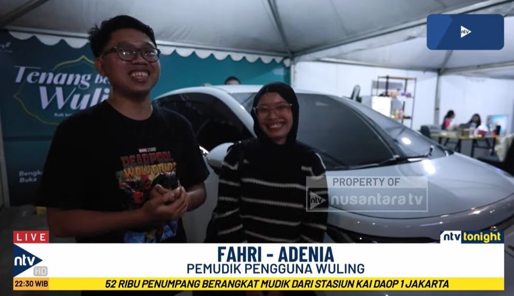 Pemudik pengguna mobil Wuling, Fahri dan Adenia. 