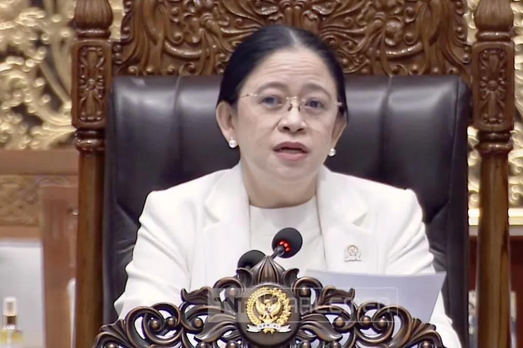 Tangkapan layar Ketua DPR RI Puan Maharani meminta persetujuan terkait seleksi calon anggota dewan komisioner Otoritas Jasa Keuangan dalam rapat paripurna di kompleks parlemen, Senayan, Jakarta, Selasa (10/3/2026). ANTARA/YouTube/TVR Parlemen/Fath Pu <b>(Antara)</b>