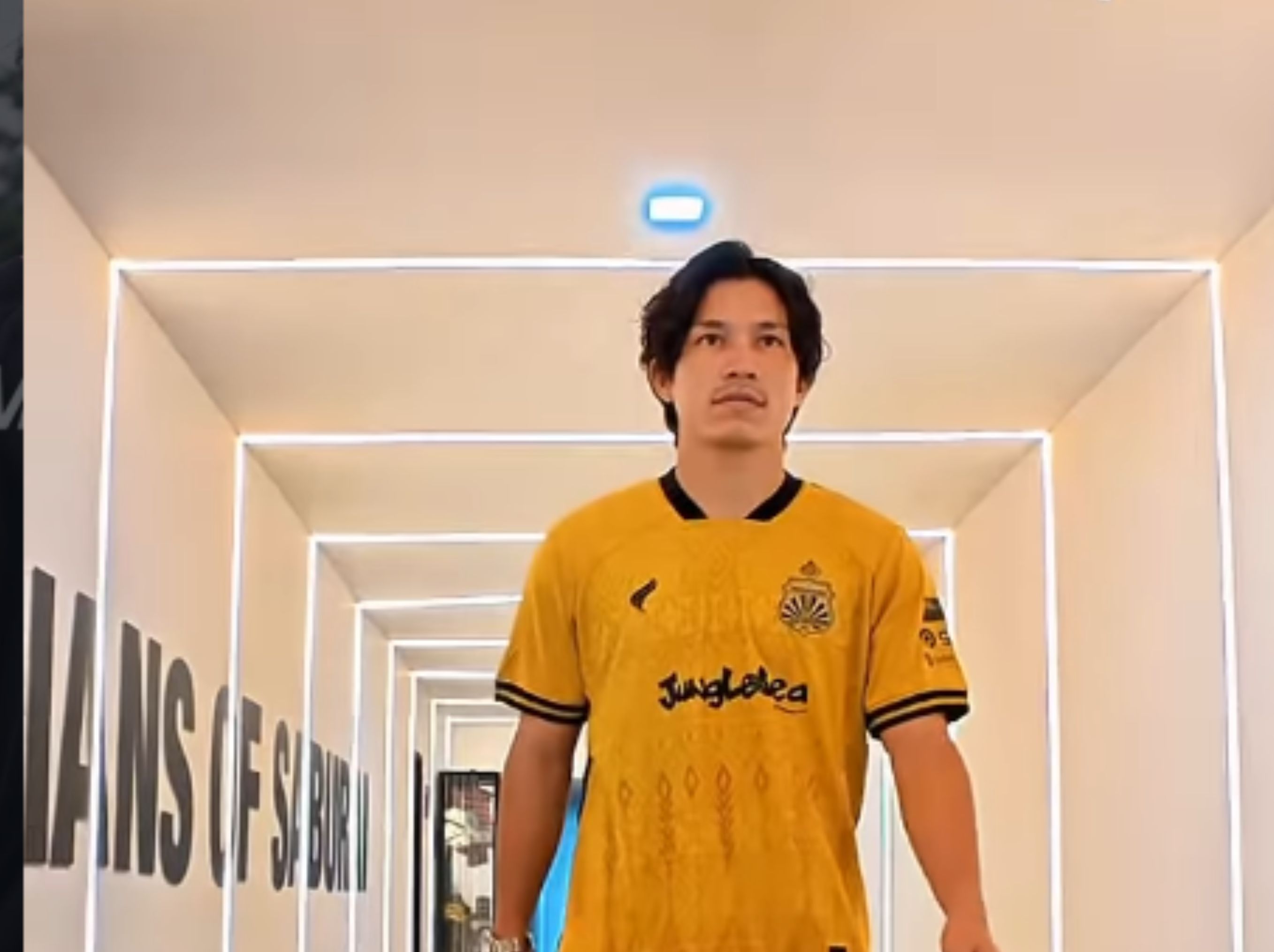 Ryo Matsumura <b>(IG Ryo Matsumura)</b>