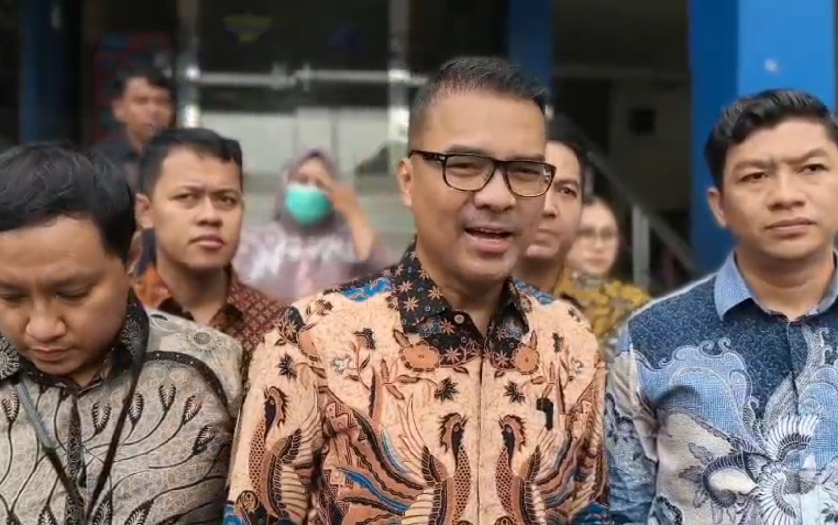 Politikus sekaligus content creator Ronald Aristone Sinaga alias Bro Ron. 