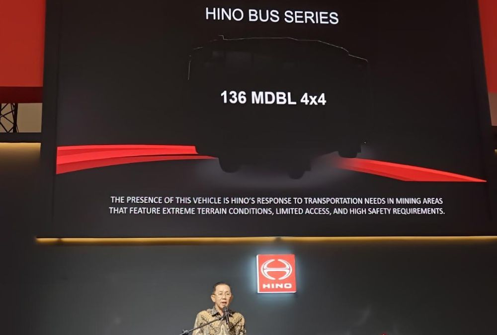Hino meluncurkan Bus 4x4 terbaru untuk operasional medan ekstrem di GIICOMVEC 2026. (Foto: Adiantoro/NTV)