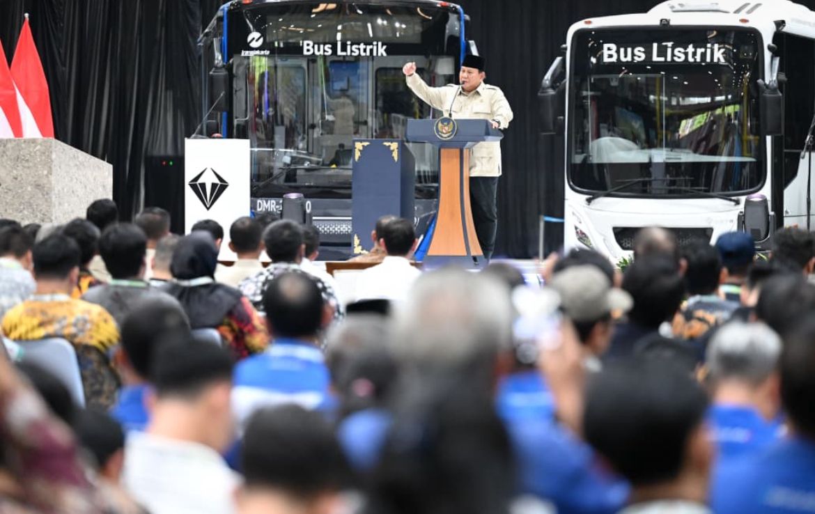 Prabowo Subianto Resmikan Pabrik Perakitan Kendaraan Komersial Listrik <b>(Setpres)</b>
