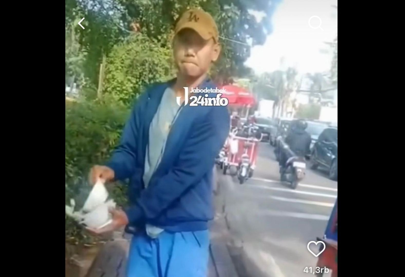Pemeras tukang bakso di Tanah Abang, Jakarta Pusat.  <b>(Instagram)</b>