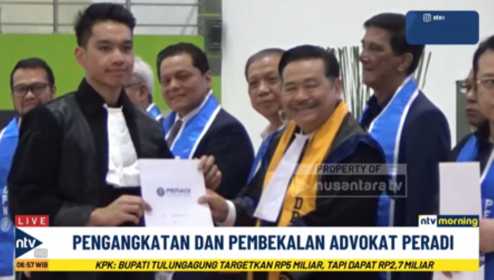 Ketua Umum DPN Peradi/Wamenko Kumham Imipas Otto Hasibuan bersama peserta  Pembekalan Advokat di Wilayah Hukum PT Jawa Tengah