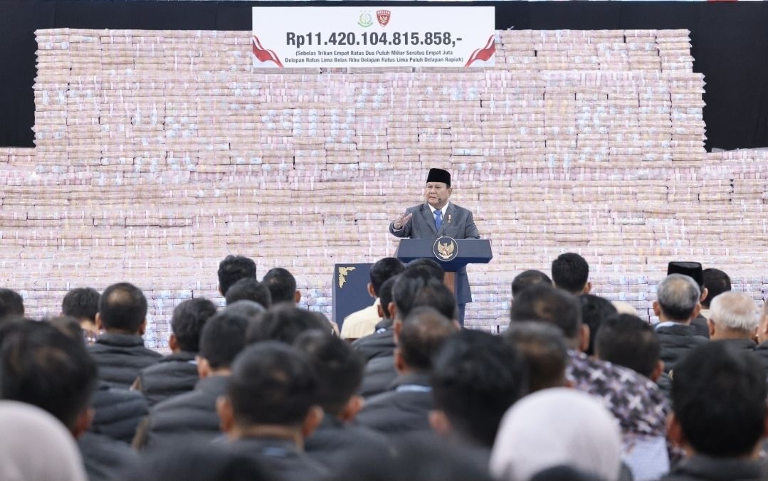 Presiden RI Prabowo mengapresiasi kerja Satuan Tugas Penyelamatan Kawasan Hutan (Satgas PKH) yang telah menyelamatkan aset-aset negara. <b>(Bakom)</b>