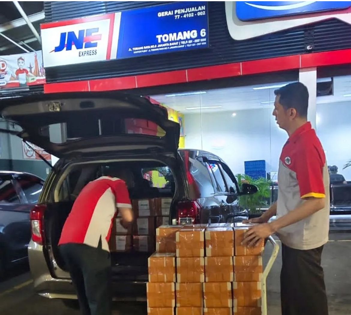 Jejak sosial JNE juga terlihat dalam program distribusi 10 ribu kitab Iqra <b>(JNE)</b>