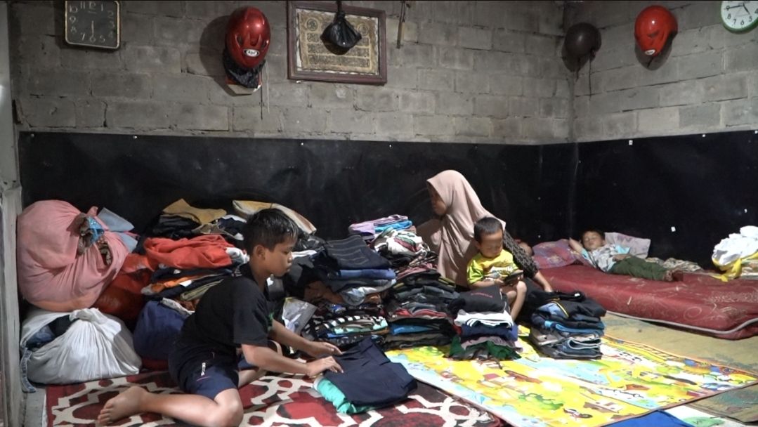 Program inisiasi Presiden Prabowo Subianto ini menanggung seluruh biaya mulai dari perlengkapan belajar hingga tempat tinggal, memberikan jalan bagi anak-anak dari keluarga prasejahtera untuk kembali merajut mimpi menjadi kenyataan.  <b>(Bakom)</b>