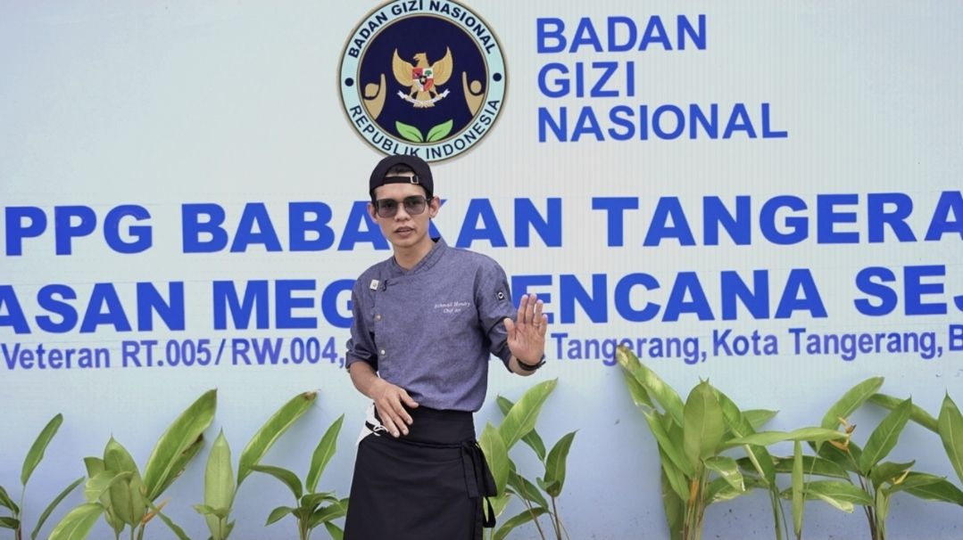 Dapur SPPG Babakan di Tangerang melibatkan 11 warga binaan Lapas Kelas 1 Tangerang sebagai relawan pencuci ompreng guna mendukung operasional program Makan Bergizi Gratis (MBG) sekaligus menjadi sarana pemberdayaan sosial per April 2026. <b>(Bakom)</b>