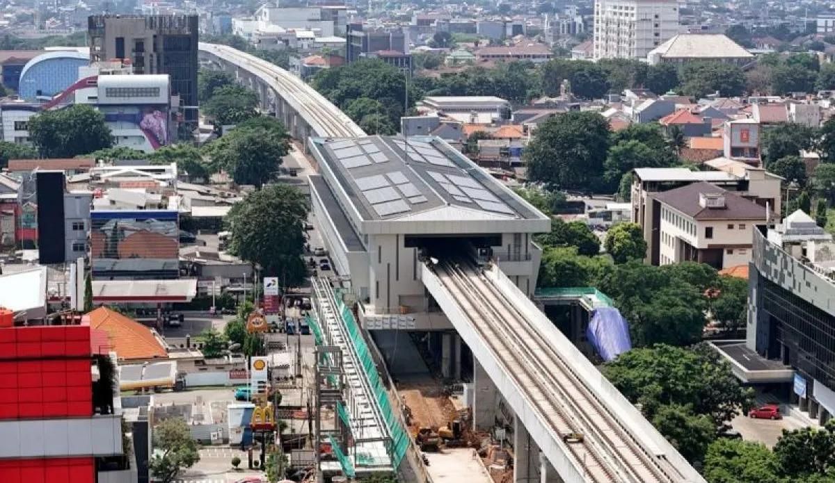 LRT Jakarta Fase 1B Velodrome-Manggarai <b>(PT Waskita Karya/Antara)</b>