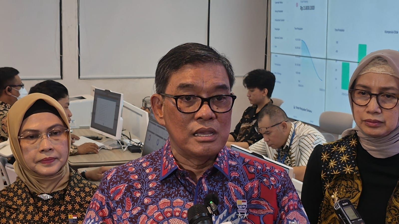 Ketua Umum Asosiasi Pengusaha dan Pengelola Dapur Makan Bergizi Gratis Indonesia (APPMBGI) Abdul Rivai Ras <b>(Ntvnews.id-Muslimin Trisyuliono)</b>