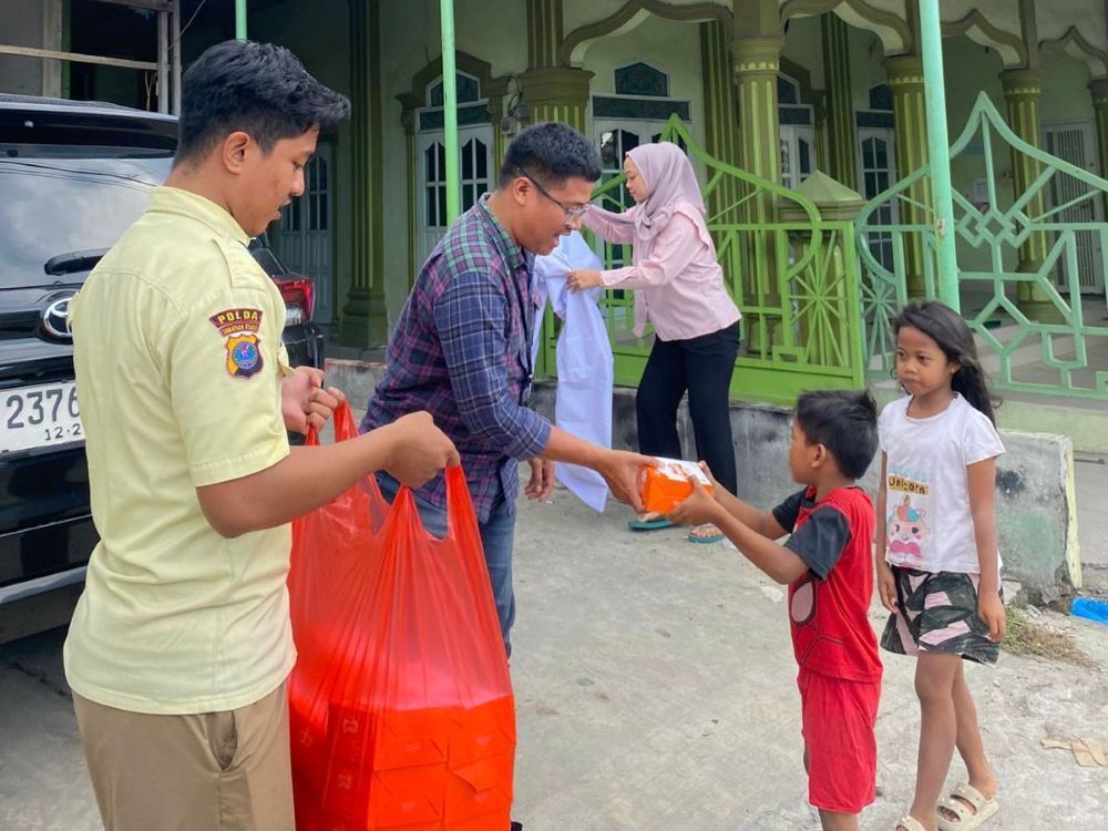 Pegadaian Kantor Wilayah I Medan kembali menunjukkan komitmennya dalam aksi sosial melalui program Mengetuk Pintu Langit bertema Sedekah Jumat. (Foto: Dok/Istimewa/Pegadaian)