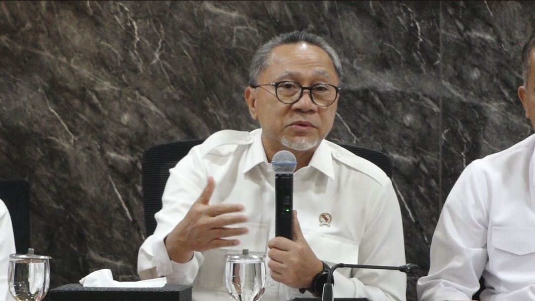 Menko Pangan Zulkifli Hasan menegaskan bahwa TIDAK ADA jalur  <b>(Bakom)</b>