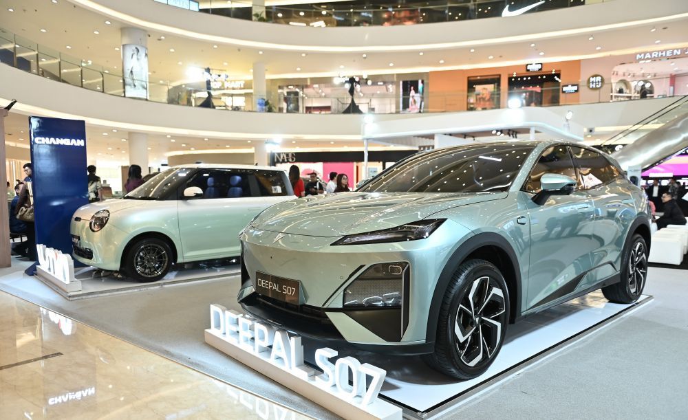 Changan Lumin dan Changan Deepal S07 di Indomobil Expo. (Foto: Dok/Istimewa/Indomobil/Adiantoro/NTV)  